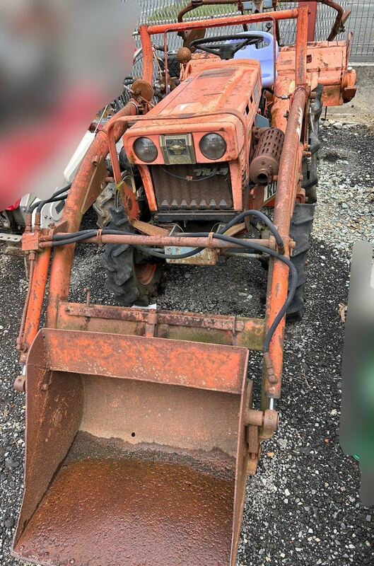 クボタ B7001 4輪駆動 動作品 クボタ ロータリー付き トラクター 除雪 農家のみかた 農業