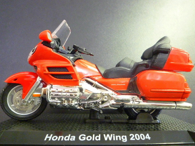 1/24 ホンダ　ゴールドウイング GoldWing　1800　HONDA　Gold Wing ゴールド ウイング　2004 紙箱入り ＆ 車種説明カード付