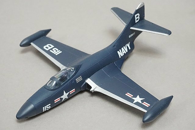 ★ model power モデルパワー 1/100 HISTORICALLY ACCURATE COLLECTIBLE F-9 PANTHER 飛行機 5393