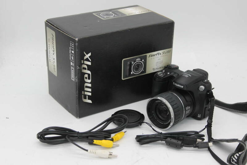 【美品 返品保証】 【便利な単三電池で使用可】フジフィルム Fujifilm Finepix S5200 10x 元箱付き コンパクトデジタルカメラ s2133