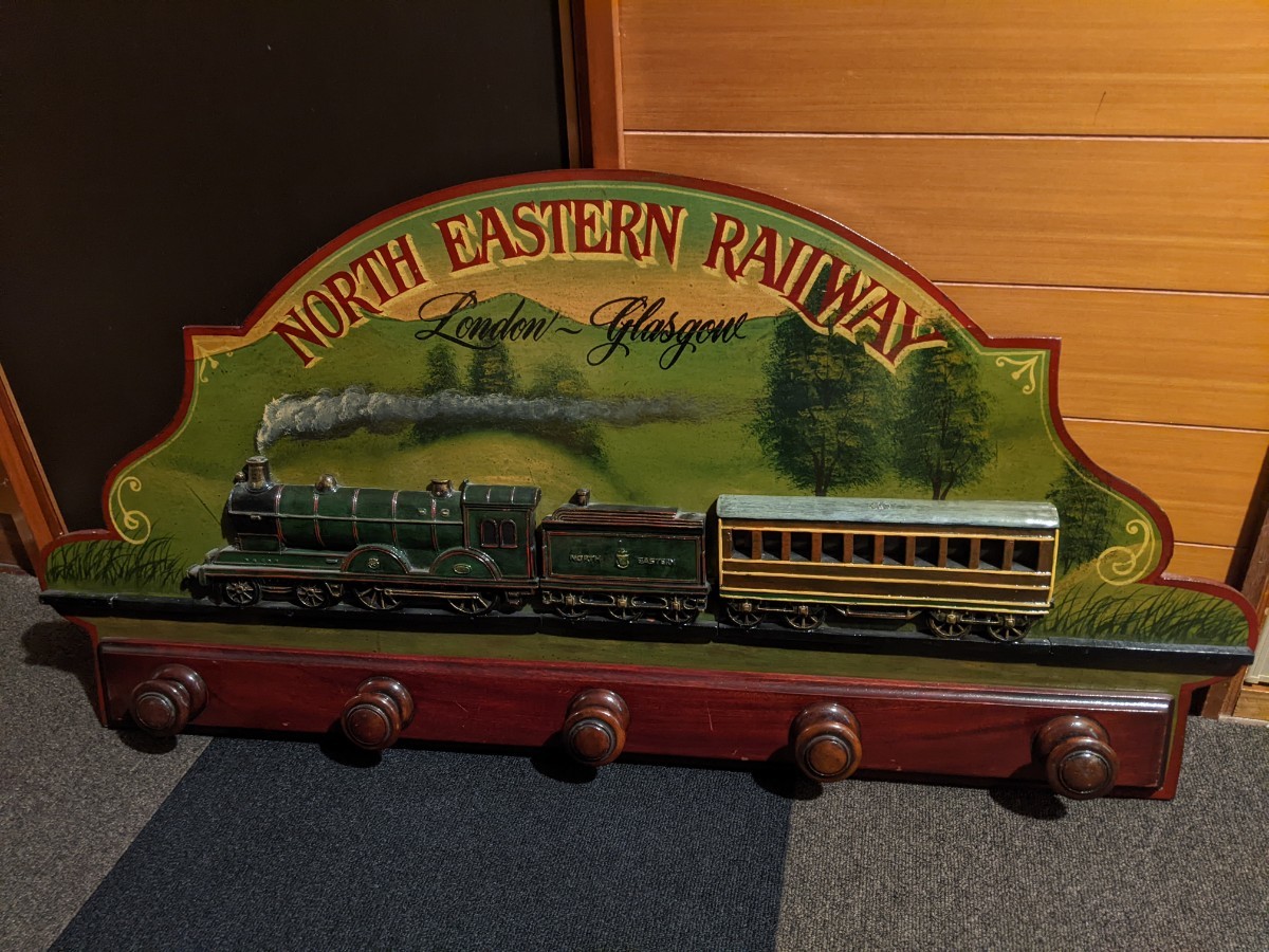 木製　イギリス　アンティーク　ハンドメイドプレート　フック付　ロンドン〜グラスゴーSL　5.4kg north eastern railway 鉄道