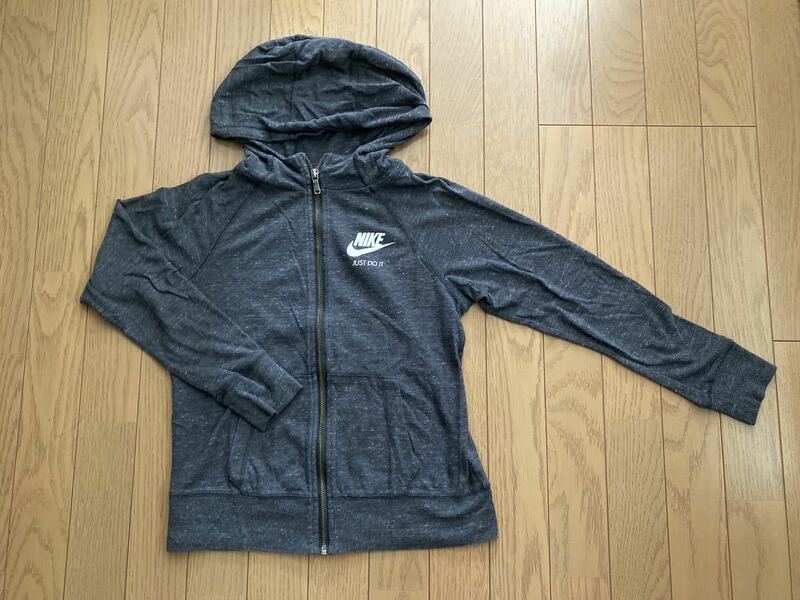 ★NIKE 長袖パーカー L グレー 薄手★