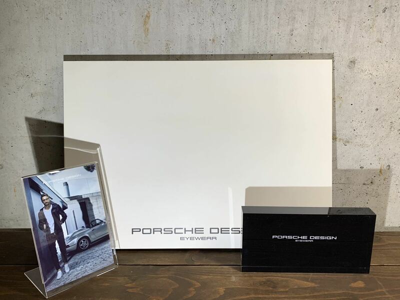 PORSCHE DESIGN ポルシェデザイン　メガネ　眼鏡　店舗什器　ディスプレイ　アクリル　M03