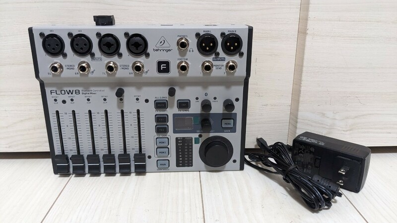  ジャンク Behringer ベリンガー FLOW8 ミキサー Digital mixer with Bluetooth オーディオインターフェイス