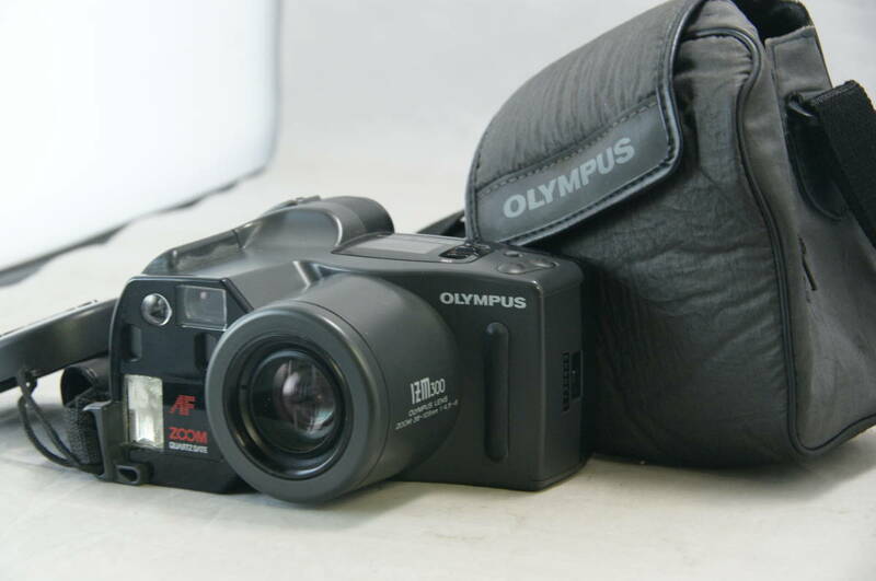 オリンパス IZM300 フィルムカメラ OLYMPUS AFZOOM QUARTZ DATE ケース付き