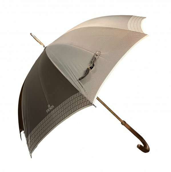 (志木)FENDI/フェンディ ズッカ柄 FFロゴ 長傘 雨傘 ブラウン系 持ち手木製 手開き 全長:約90cm 雨具 アンブレラ