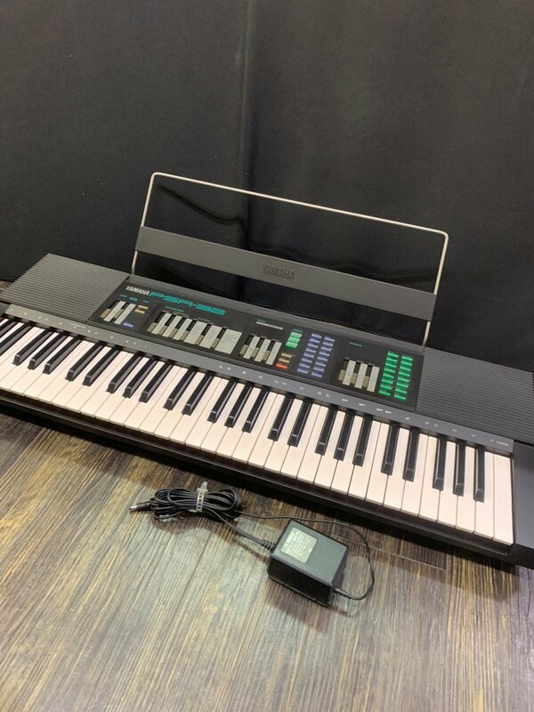 ☆ YAMAHA 電子キーボード PSR-32 中古 ☆