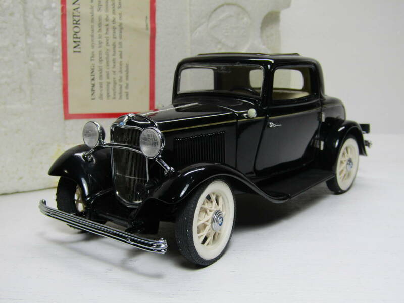 Ford 1/24 フォード 1932 初代 V8 アメリカンマッスル Hot Rod ホットロッド 32 33 34 Model T オリジナル 名車 FORD ３‐Window Deuce 