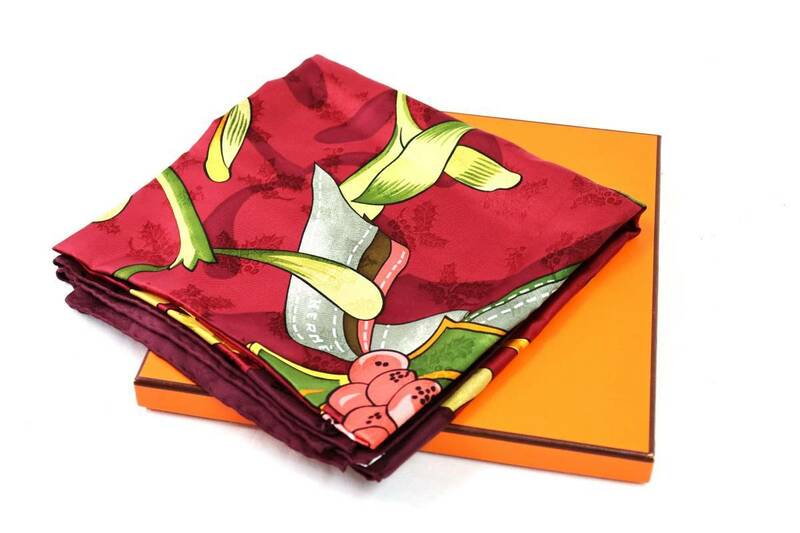 【送料無料】美品　HERMES　エルメス　カレ90　NEIGEDANTAN　去年の雪　ボルドー　刺繍　ジャガード　シルクスカーフ　21-2088