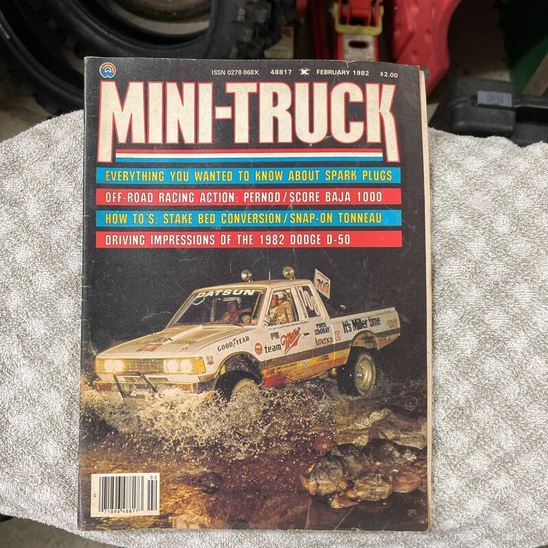 MINI-TRUCK ミニトラック 1982年2月 洋書 古書 ビンテージ アメ車 ピックアップ カスタムカー ネコポス発送