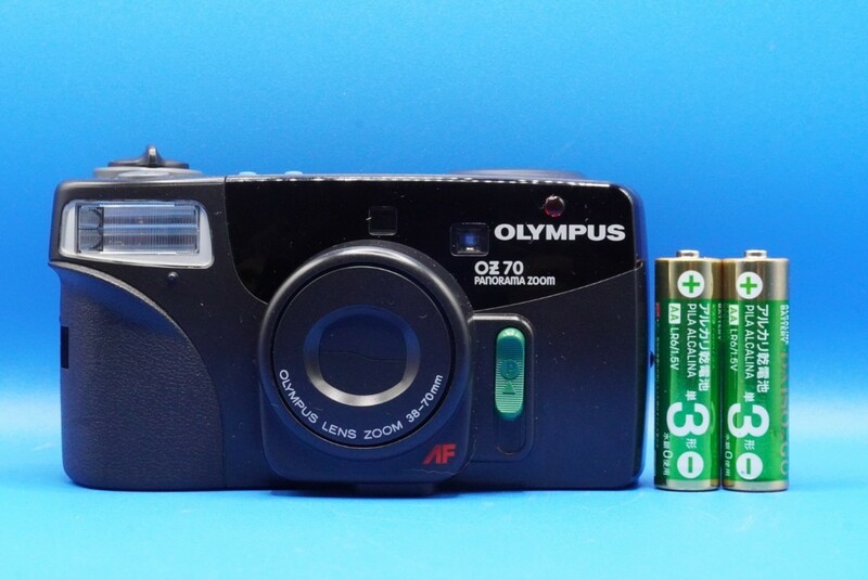 オリンパス コンパクトフィルムカメラ OZ70 パノラマ ズーム(OLYMPUS OZ70 PANORAMA ZOOM)動作確認済品 単3乾電池2本付属