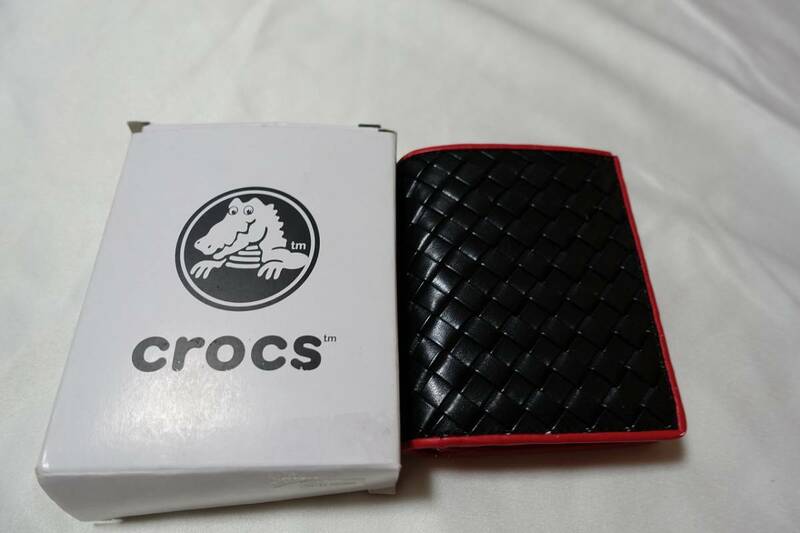 ★☆CROCS　クロックス　革製　折り財布　未使用品☆★