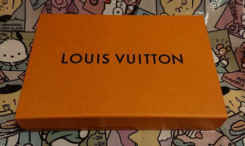 ルイヴィトン「LOUIS VUITTON」空箱　薄紙　オレンジ　美品　6　マグネット式蓋