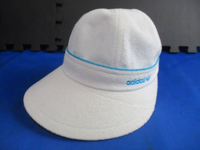 ◆アディダス テニスキャップ Sサイズ◆未使用品 昭和レトロ デッドストック adidas ZB4400 ホワイトXサックス 綿100％ ♪2F-141025カ