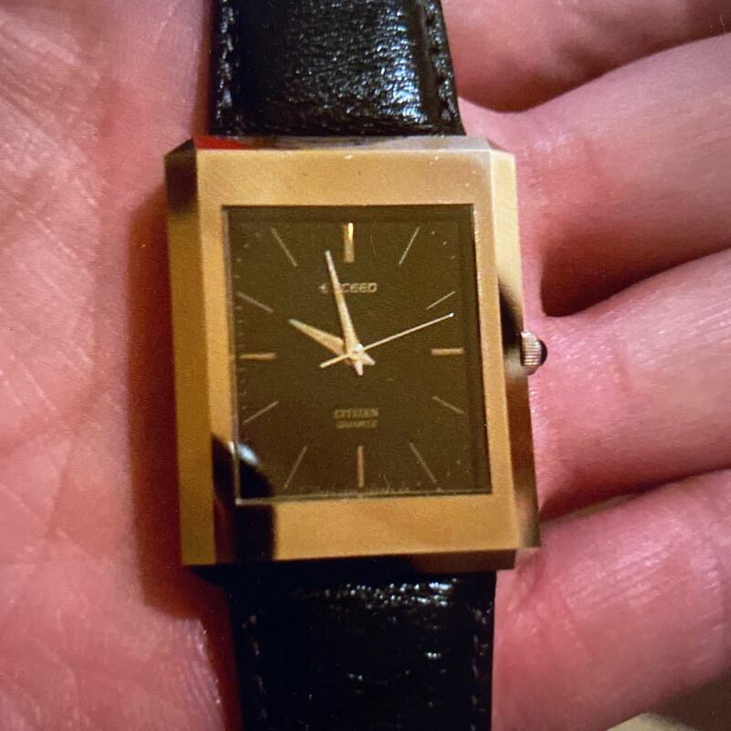 シチズンエクシード腕時計メンズ　超硬ケース　黒文字盤　ビンテージ品