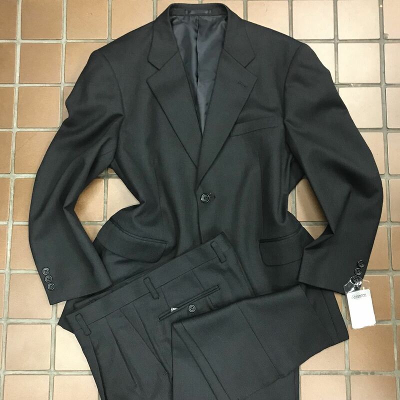 【新品】紳士服　背広　メンズスーツ　セットアップ/未使用　激安/AB4 サイズM/黒　ブラック/ノーベンツ 2タック　ゆったりサイズ
