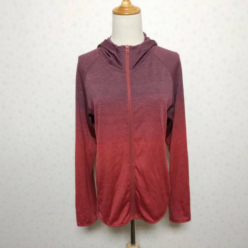 662 良品 UNIQLO ユニクロ パーカー レッド グラデーション Mサイズ スポーツ レジャー デイリー ポリエステル100％ USED ユニセックス