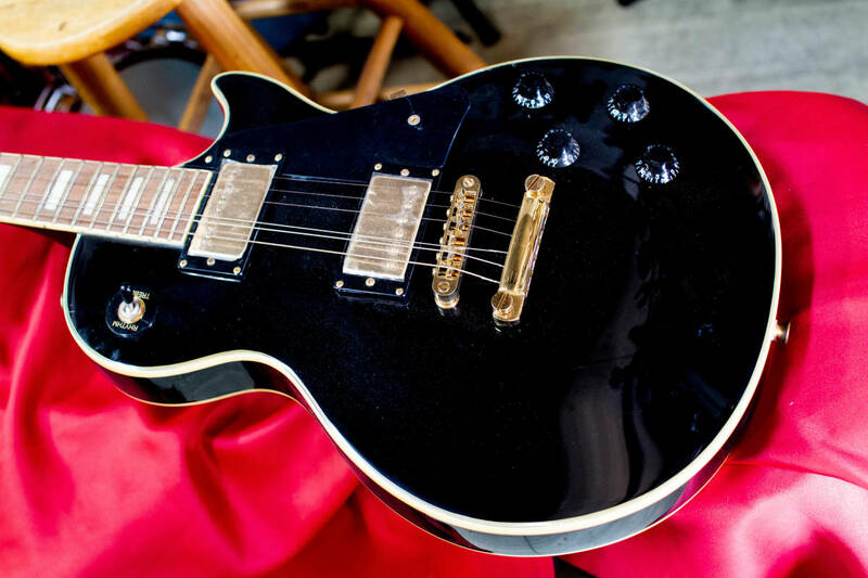 　Mavis 黒レスポールカスタムモデル　メイビス　Les Paul CUSTOM Model 黒