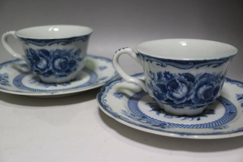 Blue Rose ティーカップ＆ソーサー 2客セット Fine China