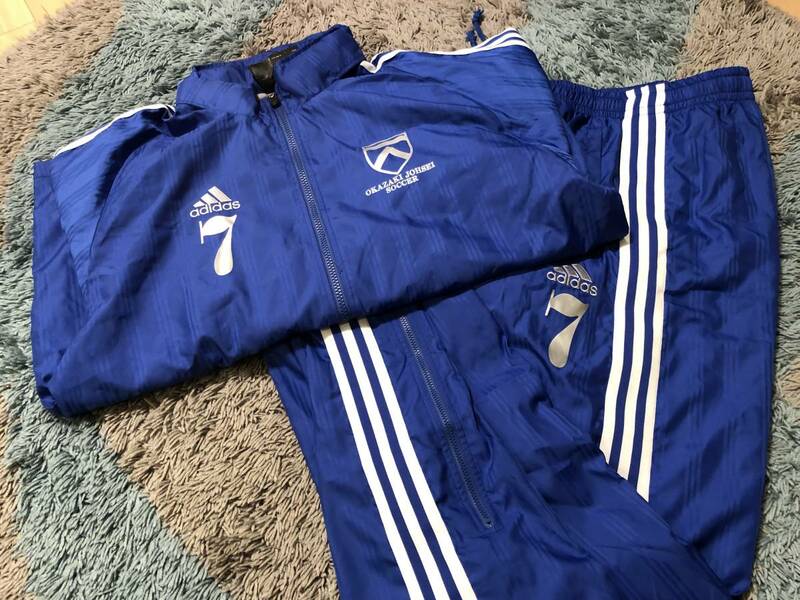 岡崎城西高校サッカー部ウインドブレーカー上下　adidas