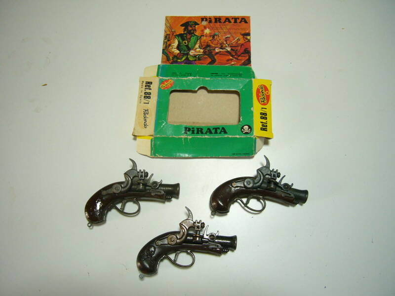 ◆昭和レトロ PIPATA 火薬銃 駄菓子屋 海賊 Redondo 古式銃 ミニチュア モデルガン 3丁 スペイン製 ⑩
