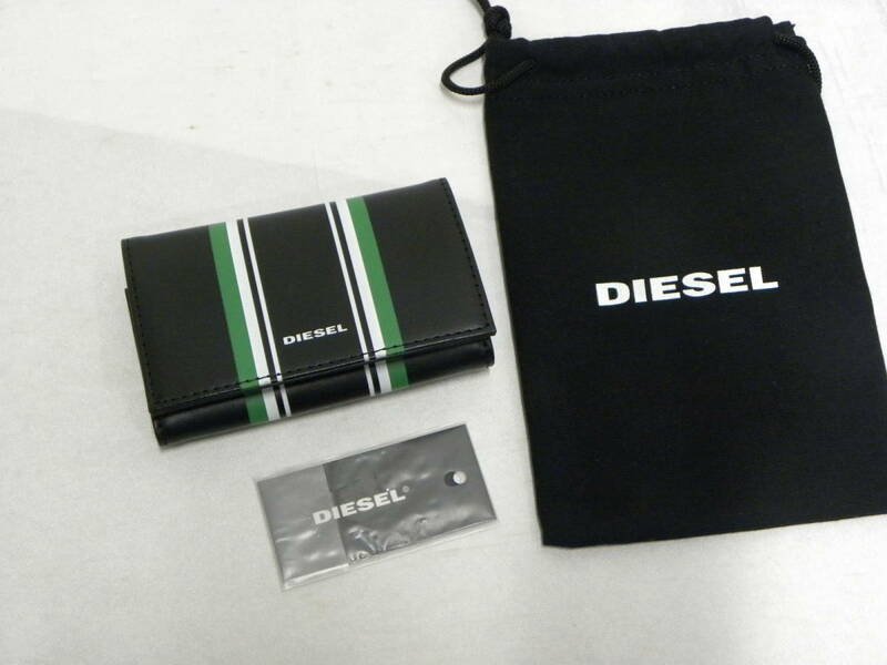 ディーゼル DIESEL☆６連キーケース リング・フック付き☆牛革 黒X白X緑☆X05980☆新品・本物