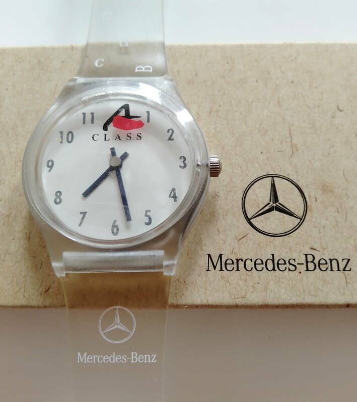 メルセデスベンツ腕時計　MERCEDES-BENZ　ノベルティ品　新品未使用　盤面保護フイルム付　箱と取扱説明書有　レア　RARE　ヴィンテージ