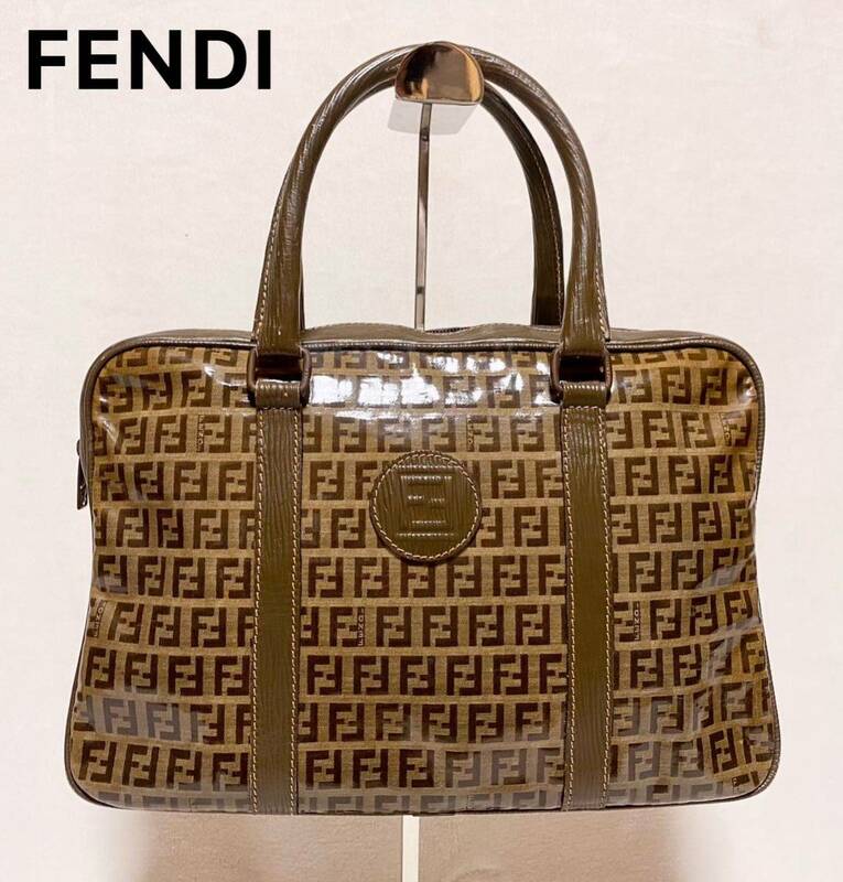 FENDI フェンディ パテントレザー ハンドバッグ ズッキーノ ズッカ柄 茶色 大容量 A4サイズ収納可能