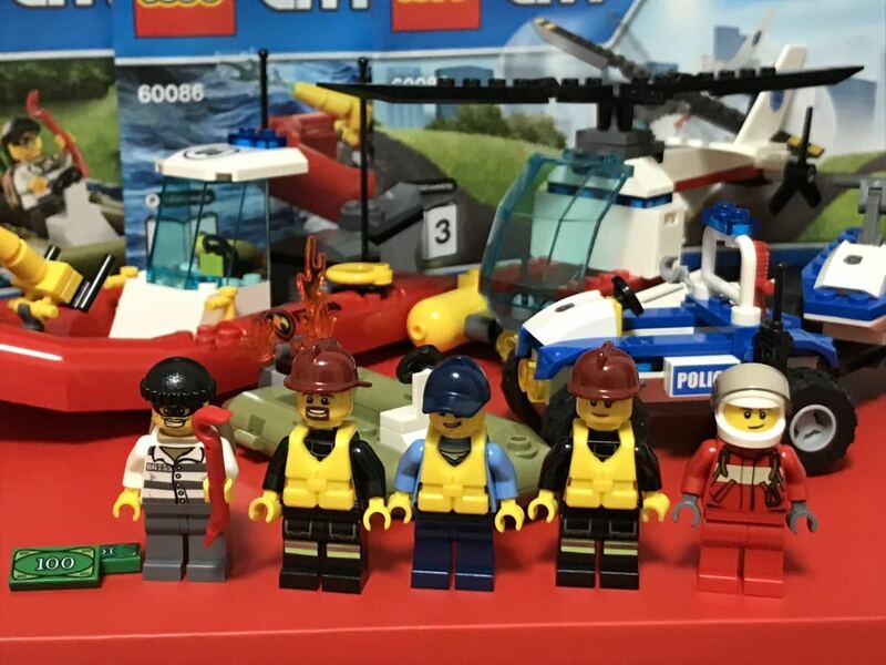 LEGO レゴ 2015年 60086 City Starter Set ジャンク　まとめて取引き可　大量出品中
