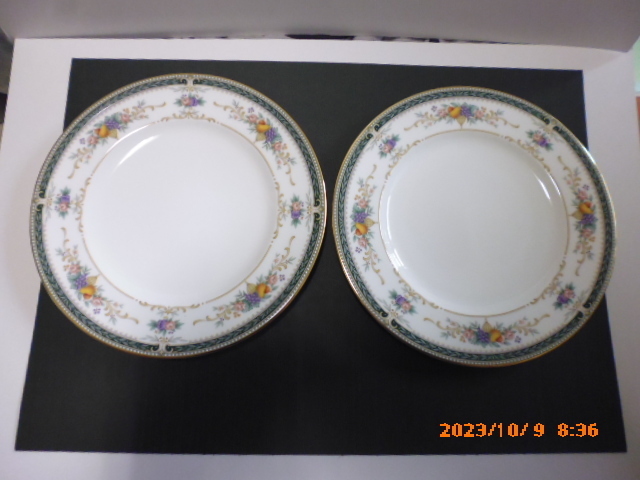 Noritake　ノリタケ　プレート　お皿２枚　Bone China made in Japan アラジンランプ印