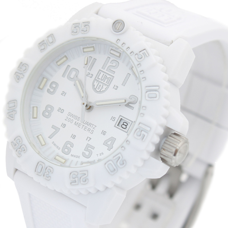 ルミノックス LUMINOX ネイビーシールズ レディース 腕時計 7057 7057-whiteout クオーツ ホワイトアウト