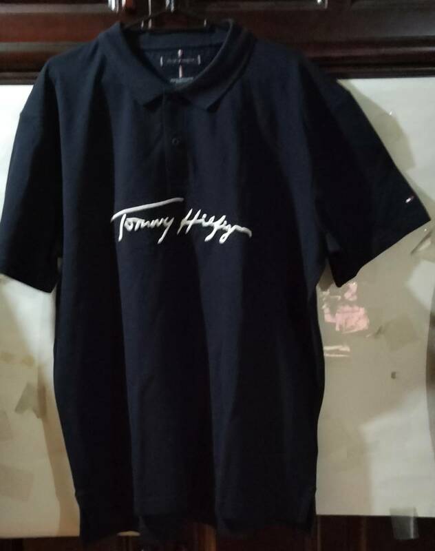 新品　トミーヒルフィガー　メンズポロシャツ　コットン100　オーガニックコットン　XL　身幅118　　紺