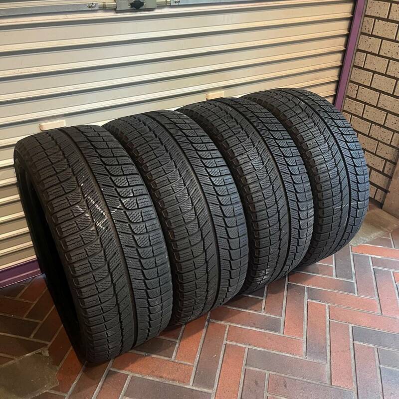 ＃1 激安タイヤ MICHELIN X-ICE3+ 225/45 R-17 94H XL [ ミシュラン 225/45-17 225/45R17 225/45 X-ICE SNOW ICE ]