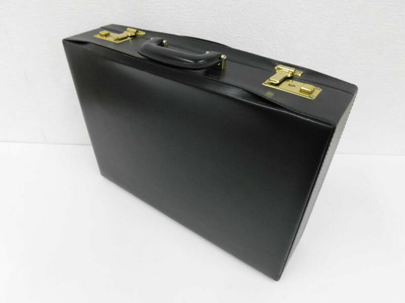 バッグ際 トランクケース ブリーフケース 鞄 バッグ 日本製 黒 ブラック 鍵付 ジャンク品 MAED IN JAPAN