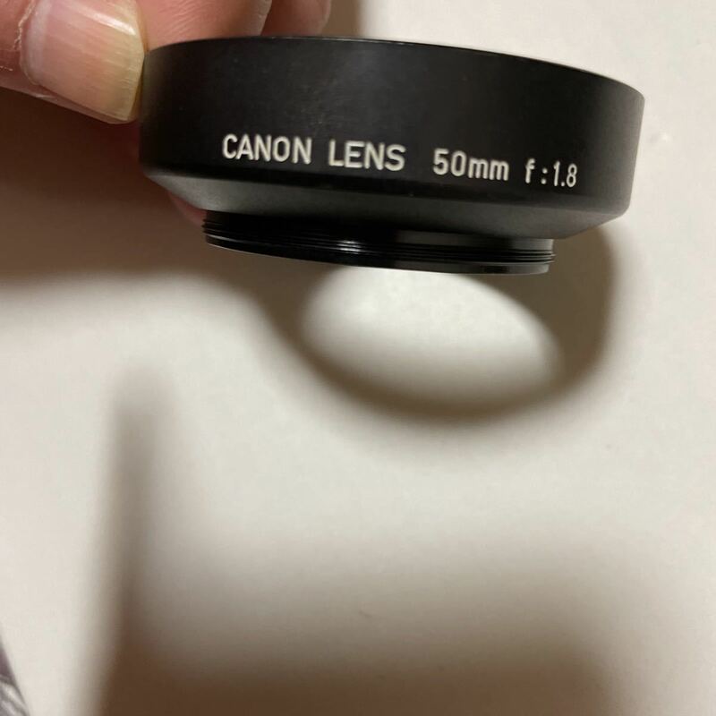 Canon 対応機種不明　商品不明　恐らくレンズフード　品番記載なし　ジャンク