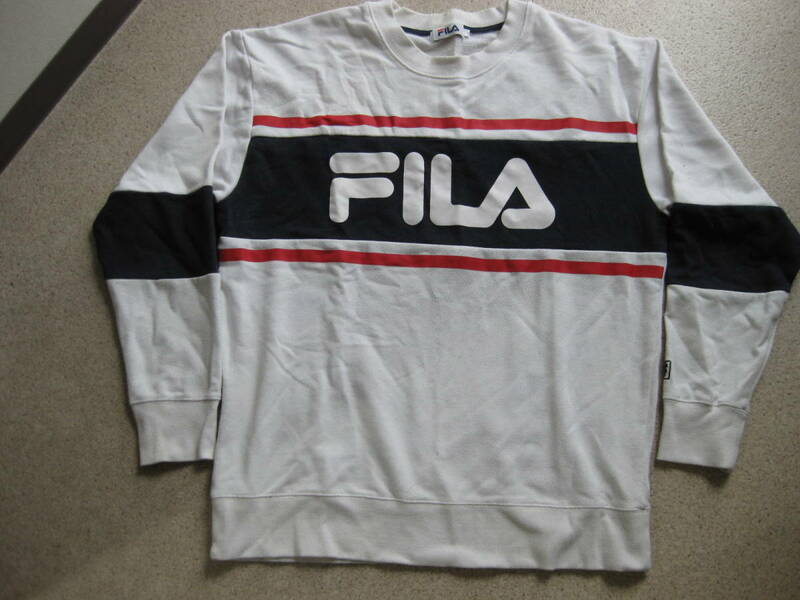 ★FILA★長袖トレーナー★LL★白地×紺×赤★