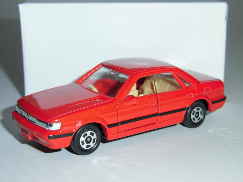 ☆トミカ カーキャリアセット単品 51-3 日産ブルーバード・アテーサ(レッド/黒ラインタンポ):NISSAN BLUEBIRD ATTESA(RED)絶版・希少品！