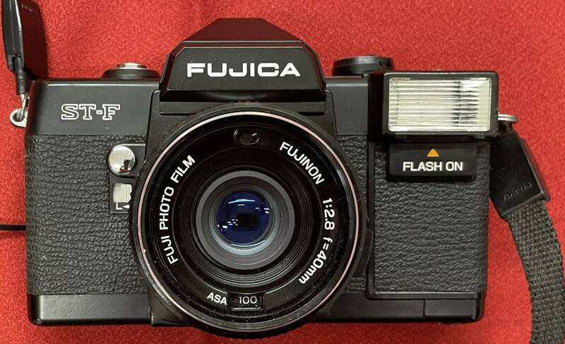 ＃5121【ジャンク品】FUJICA ST-Fカメラ　【付属電池なし】