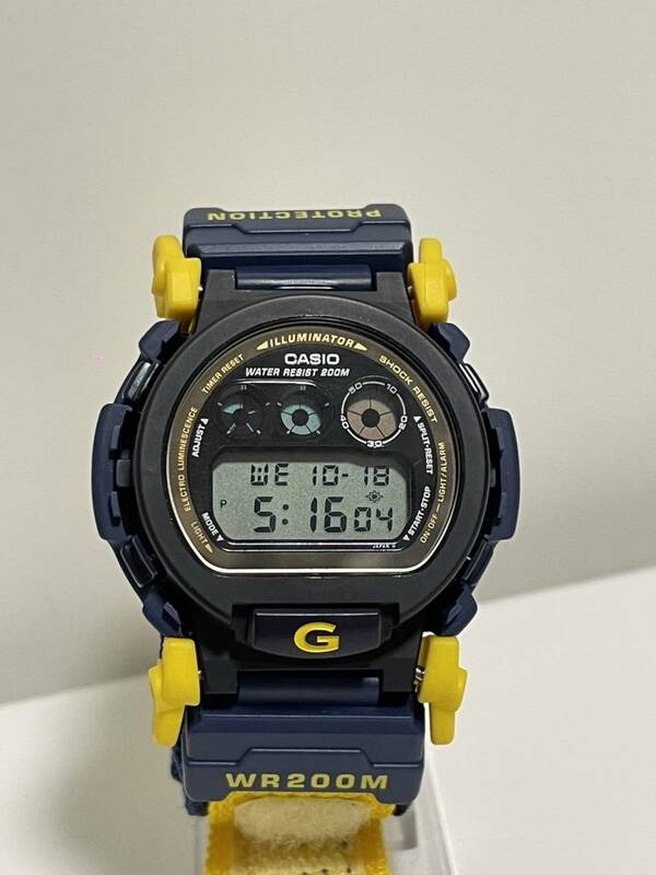 CASIO カシオ G-SHOCK Gショック　DW-002 WATER RESIST 200M デジタル　腕時計