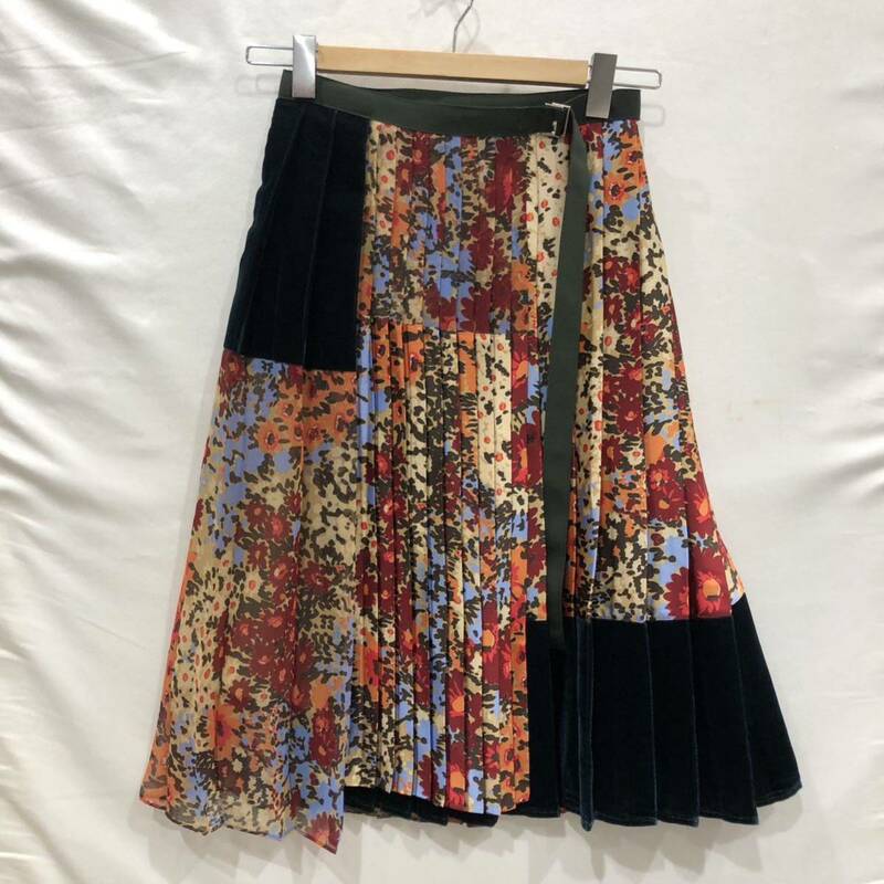 【sacai】サカイ Floral Print Skirt 18-03956 651 18fw プリーツスカート 巻きスカート ミモレ丈 花柄 シフォングリーン ベロア ts202405