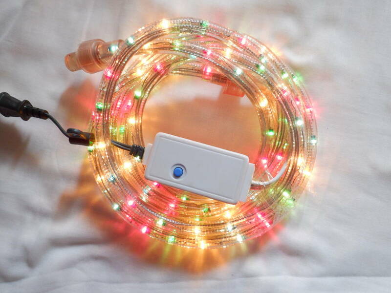 クリスマス 　白熱球 　イルミネーション ロープライト 　 カラー球　 ２．８ｍ　　８パターン点滅 コントローラー付き　　未使用品
