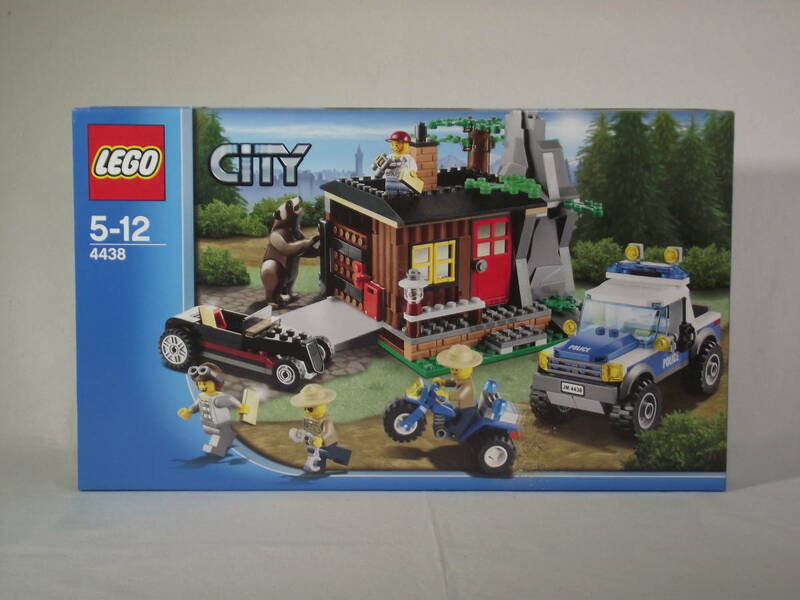 レゴ　LEGO　シティ 強盗の隠れ家 4438　未開封　