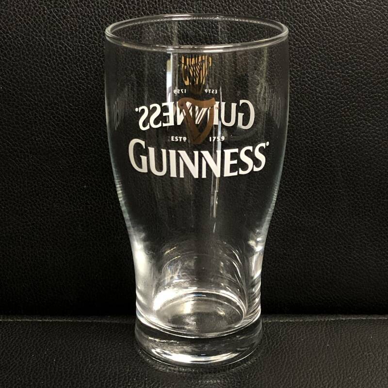 《食器》 酒器「GUINNESS：ギネス ビールグラス」 高さ：約14cm・口：約7.2cm ギネスビール ガラス製 中古