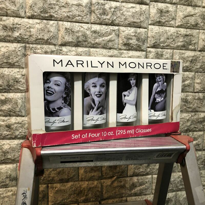 アメリカで購入 MARILYN MONROE マリリンモンロー コップ グラス 置物 295ml グラス ガラス 2014 グラス4本入り タンブラーグラス