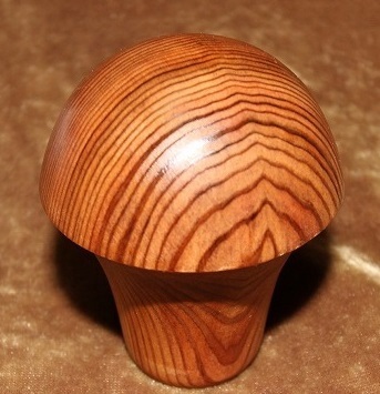 木製シフトノブ(材質：屋久杉）12ｘ1.25mm（PA-58.4D70.6L)