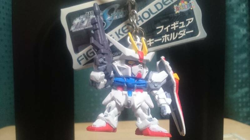 ストライクガンダム ★ フィギュアキーホルダー SEED キラ