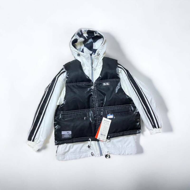 新品タグ付き DESCENTE ダウンベスト付きジャケットジレ2点セットホワイト×ブラックメンズ兼用ウェア防寒アウター黒白フーディー