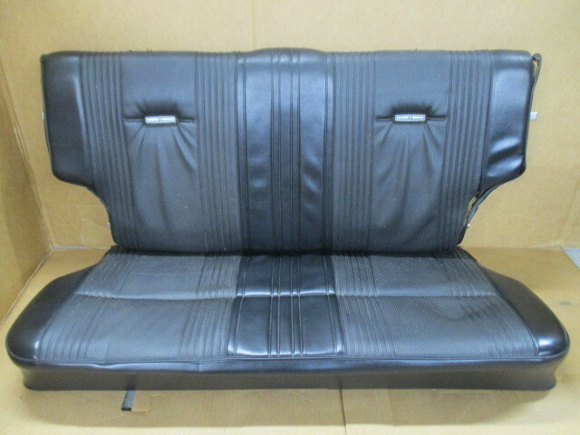 ブルーバード ５１０ SSS クーペ シート 後部座席 椅子 固定金具有 内装 純正 当時物 旧車