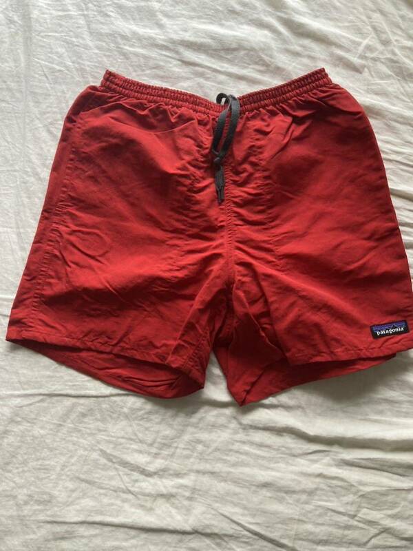 Patagonia メンズ・バギーズ・ショーツ ５インチ　XS　RED パタゴニア パンツ Baggies Shorts 赤