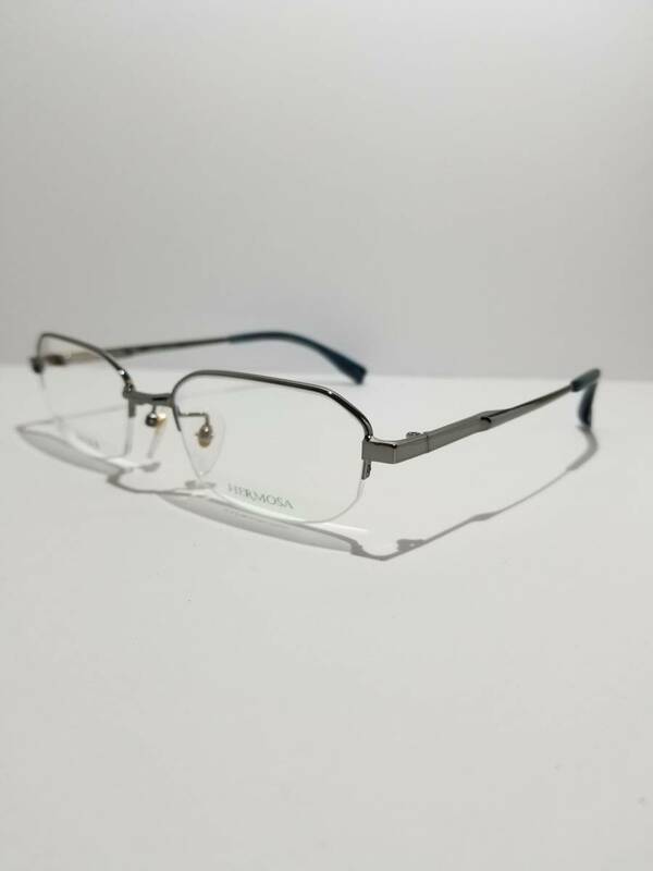 未使用 眼鏡 メガネフレーム HERMOSA 38020 COL1 チタン 金属フレーム スクエア型 ハーフリム 軽量 メンズ レディース 52口18-138 R-3